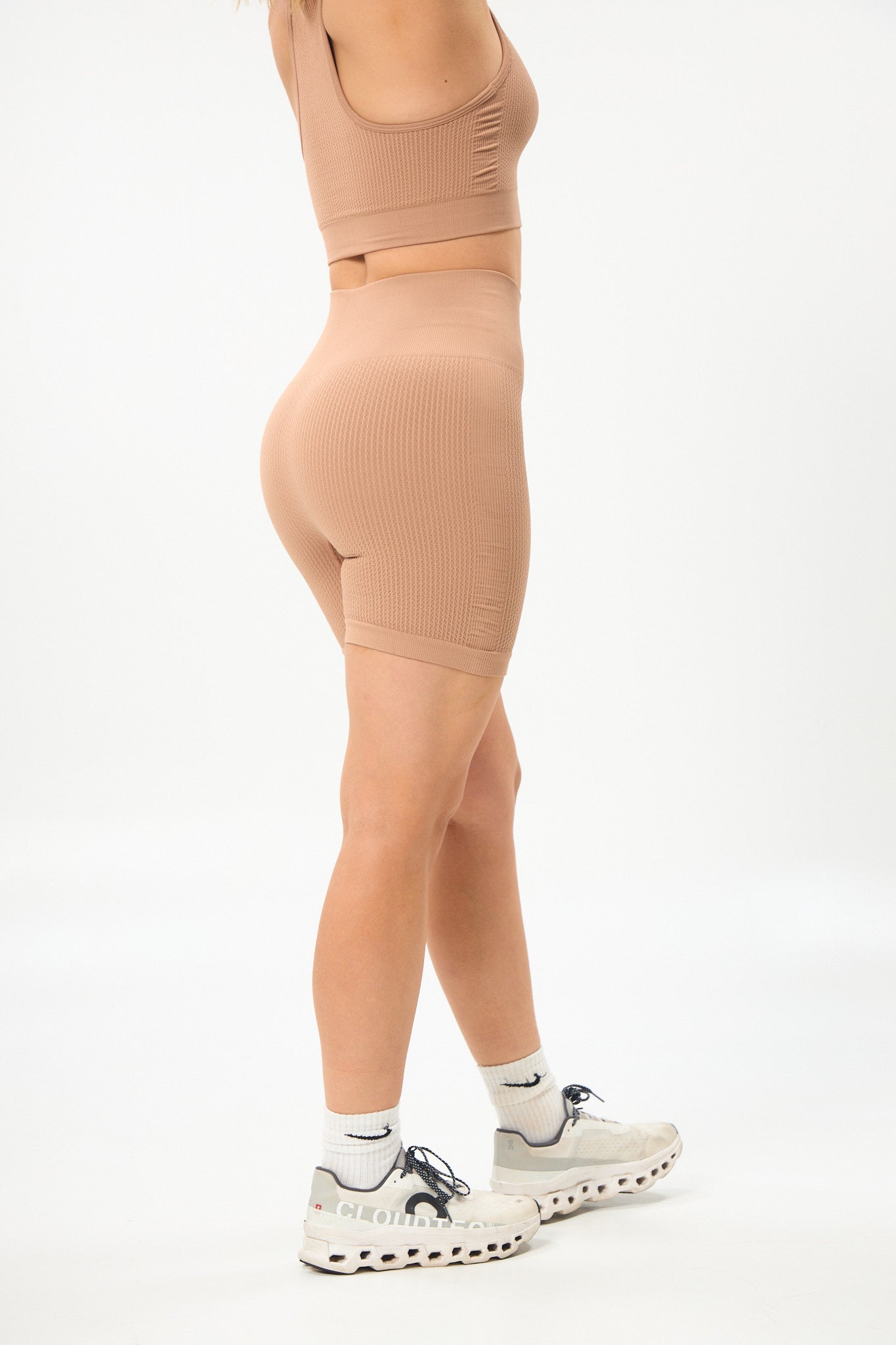 SHORT “EMPODERADA”